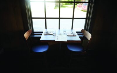 Need a break from adulting? Make it a date night to remember with a delicious meal at @mayerstavern and a stay at the Boarding House this Thursday, April 25. We’ve got a queen room waiting for you! Head to boardinghousecapemay.com or give us a call at 609-884-4884.